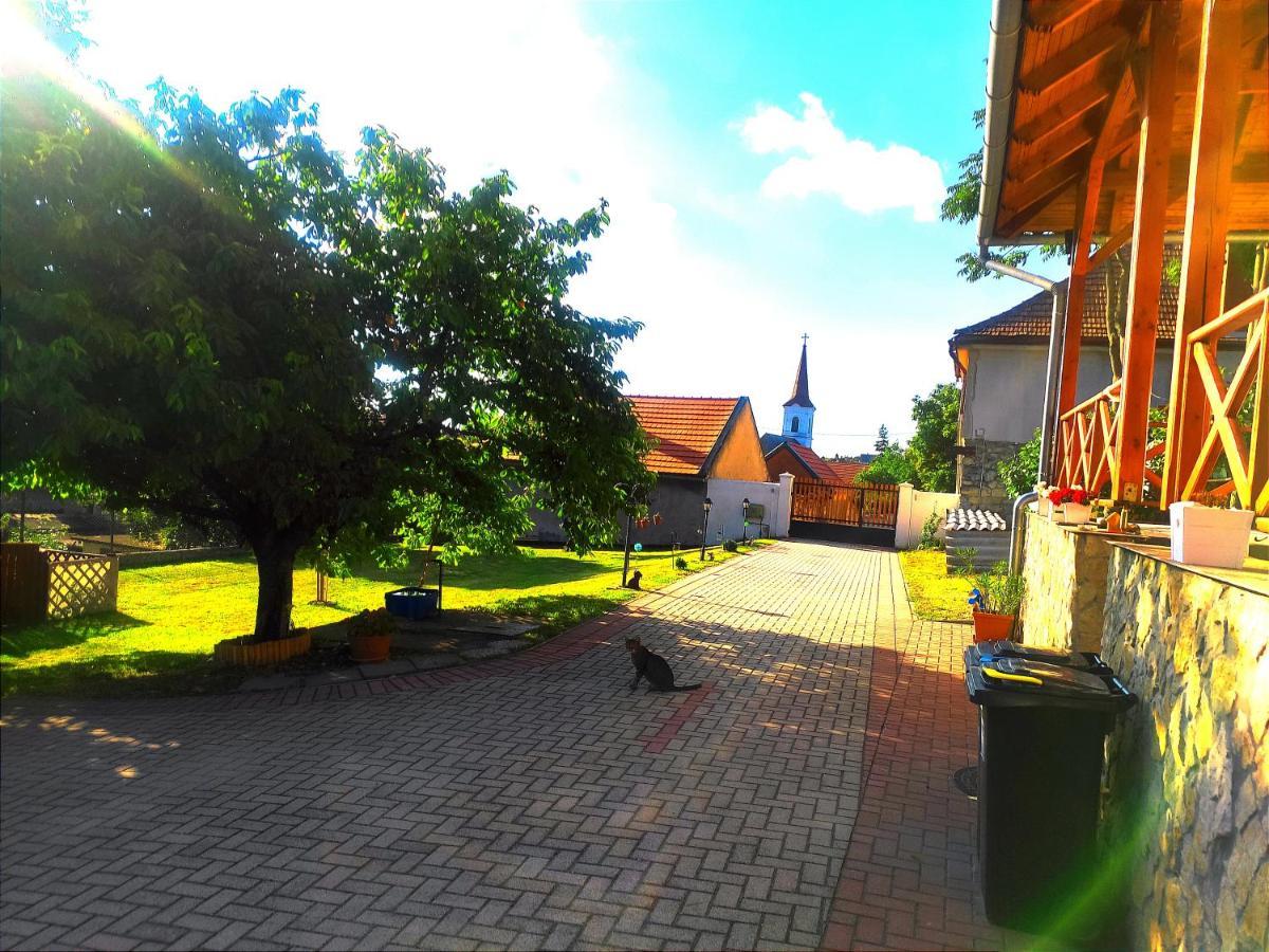 Appartement Szandra *